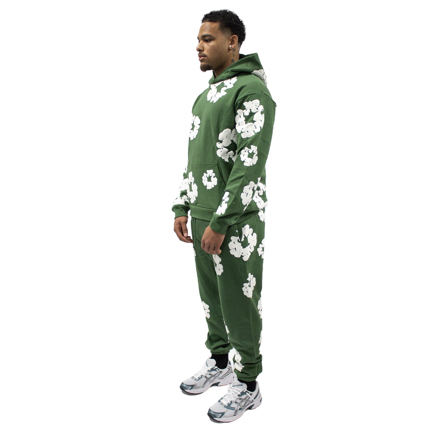 Denim Tears The Cotton Wreath Sweatpants Green – sneakrflow