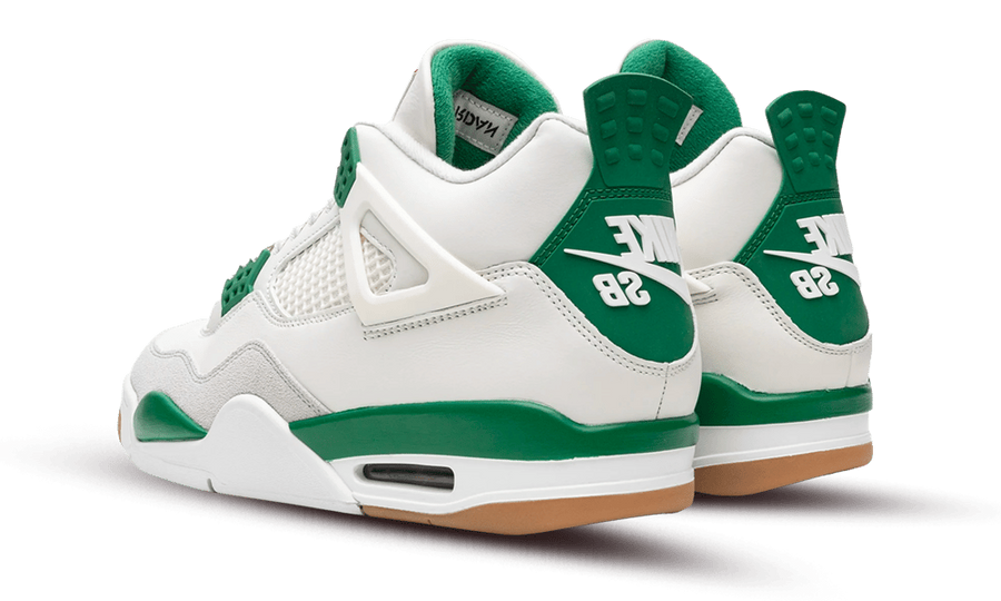 Nike SB x Air Jordan 4 Retro 'Pine Green'